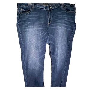a.n.a Plus sized Jean Kapris